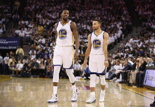 NBA扣篮次数排名，那些把篮筐扣响的铁血硬汉