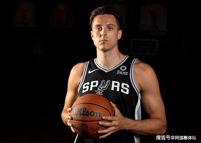 扎克NBA，当硅谷的极客撞上篮球的江湖