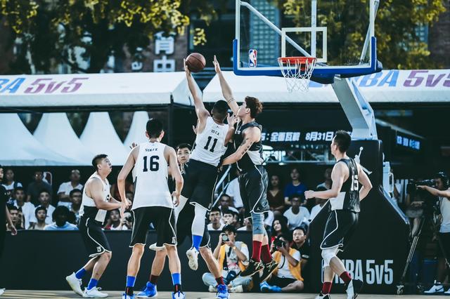 NBA成都，当篮球的热血在这座火锅之城沸腾
