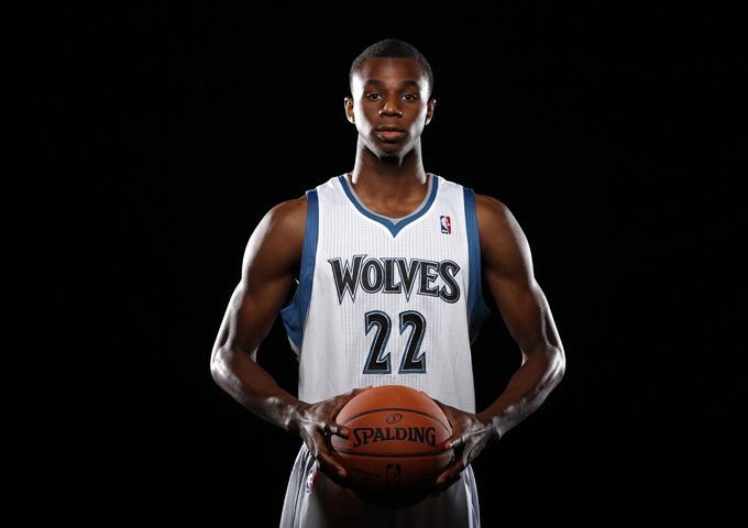 聊一聊NBA22号球星，那些穿22号的男人，到底有多狠？