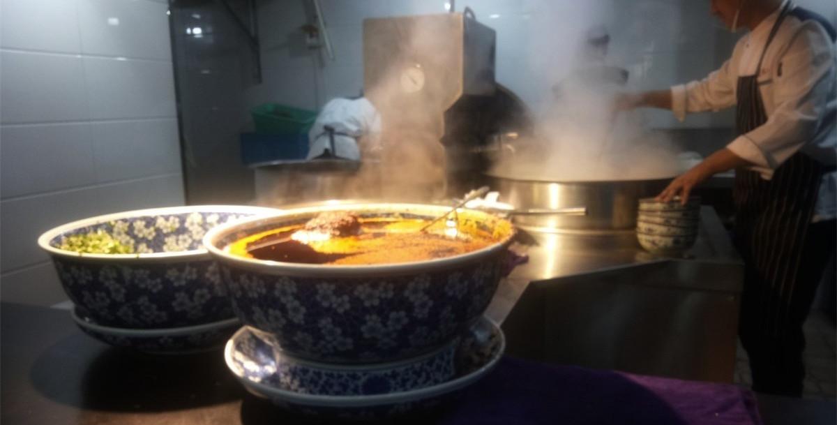 成都自驾兰州旅游攻略，一路向北，从火锅到牛肉面的味觉长征