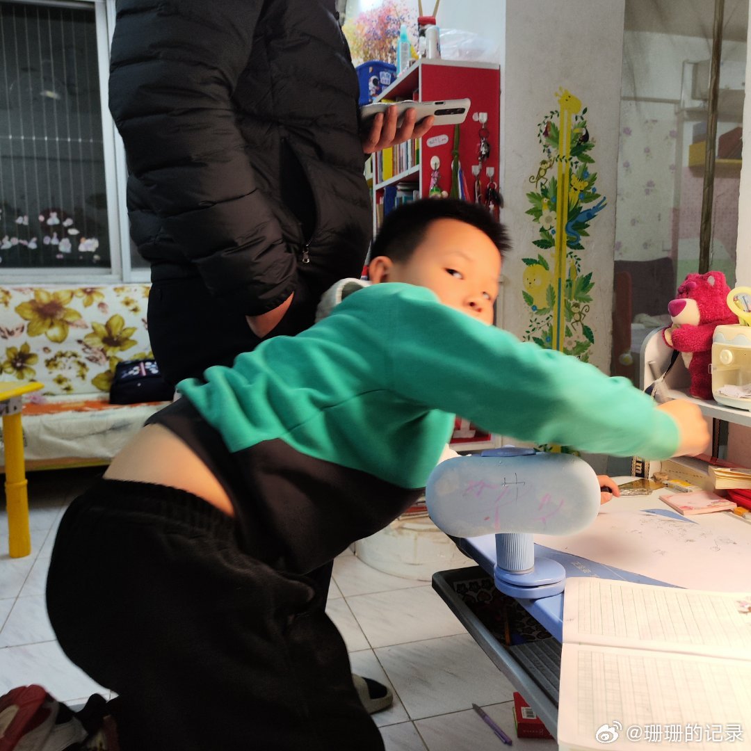 五年级上册体育，别让娃的小马达在书桌前熄了火
