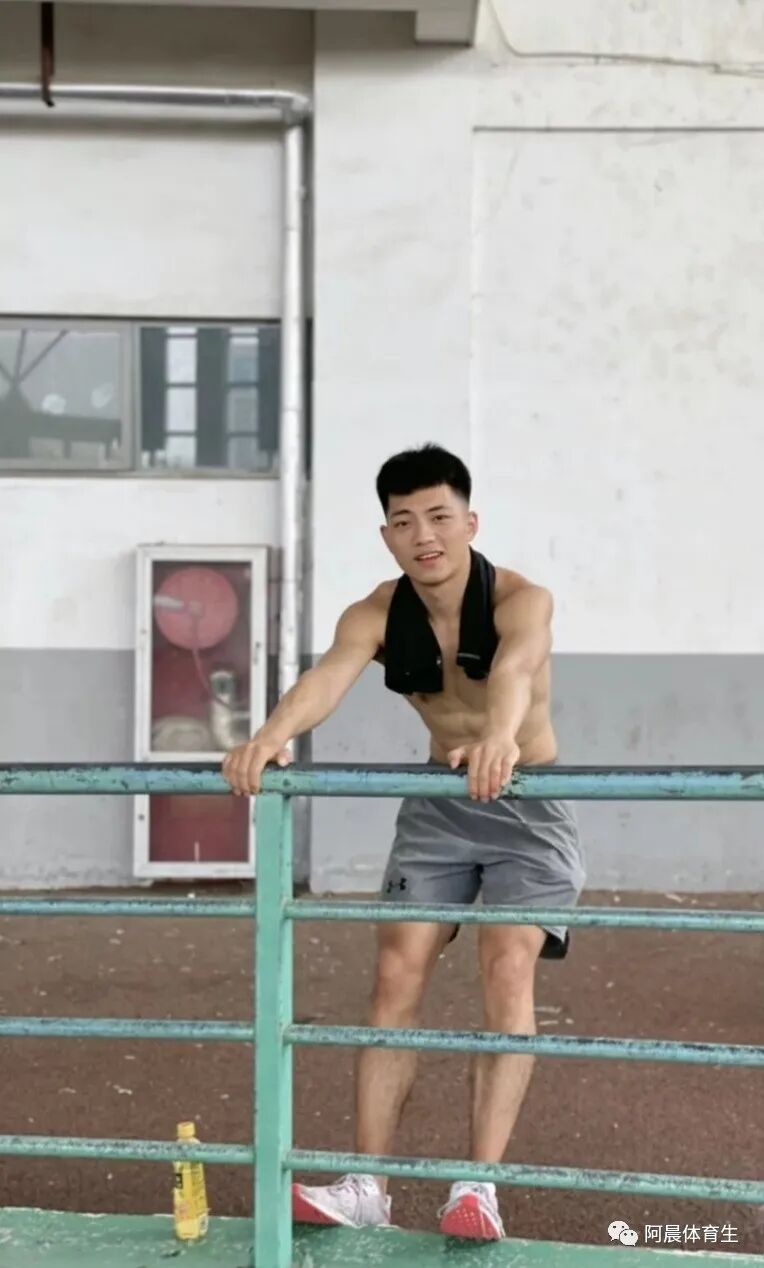体育生含，那些汗水泡出来的隐形勋章