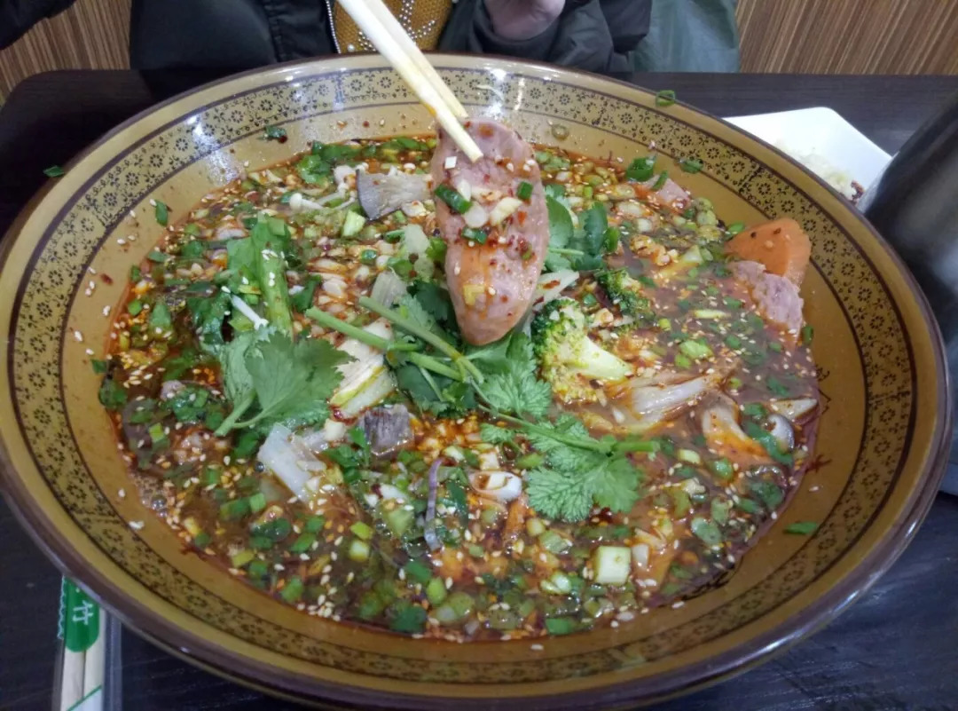 西安到长沙旅游攻略，从肉夹馍到剁椒鱼头，我的六天五夜吃逛笔记