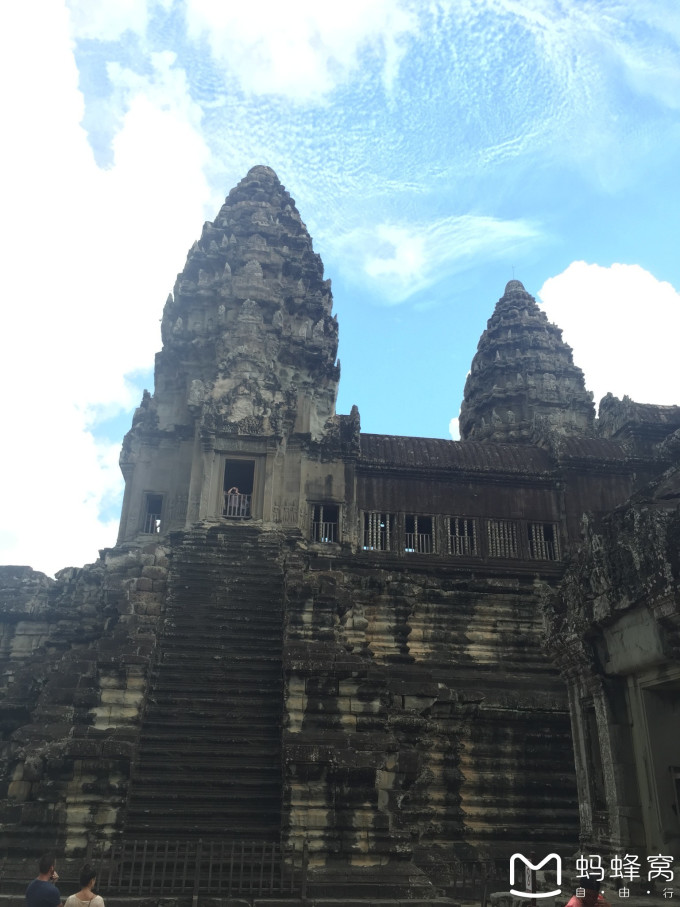 吴哥金边旅游攻略，从千年废墟到喧嚣首都，一场穿越时空的东南亚之旅